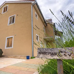 Apartment Livia, Cres