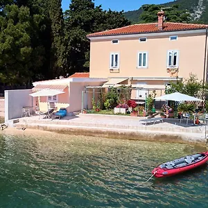 Apartment Nives, Cres