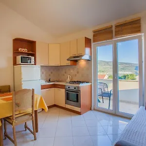 Apartment Tatjana, Cres